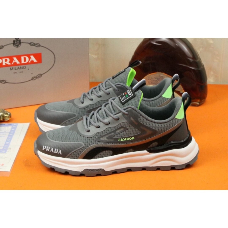 Pra*a casual shoes